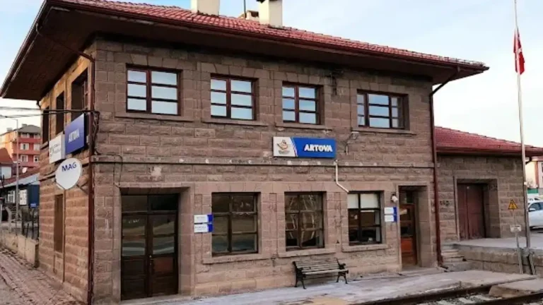 Artova