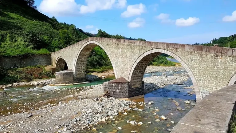 Kızılhan Köprüsü