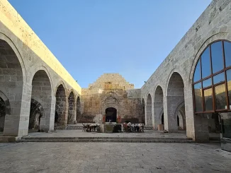 Mahperi Hatun Kervansarayı